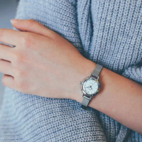 Image of Women Quartz Analog Clocks